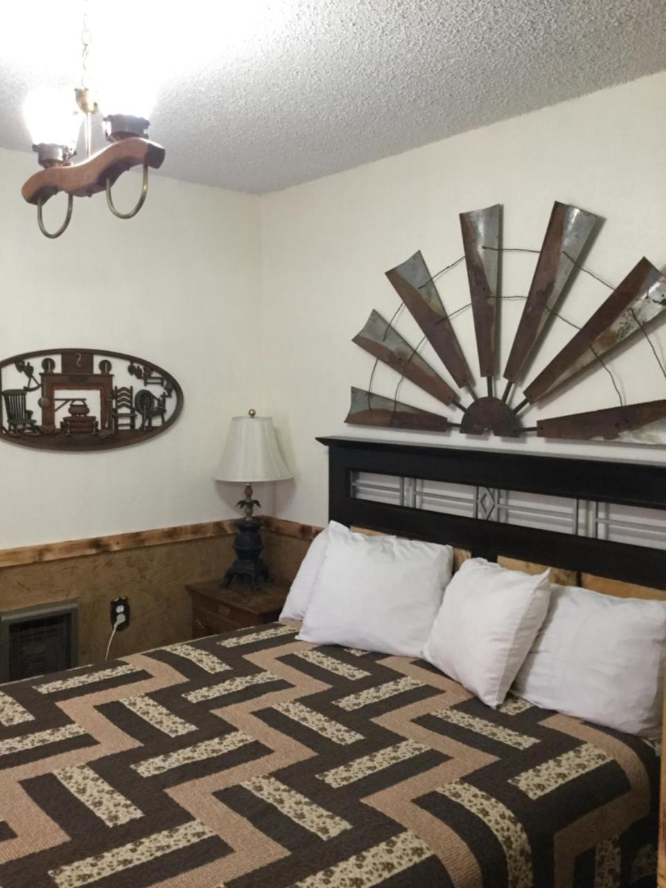 Black Bear Motel Davenport Extérieur photo