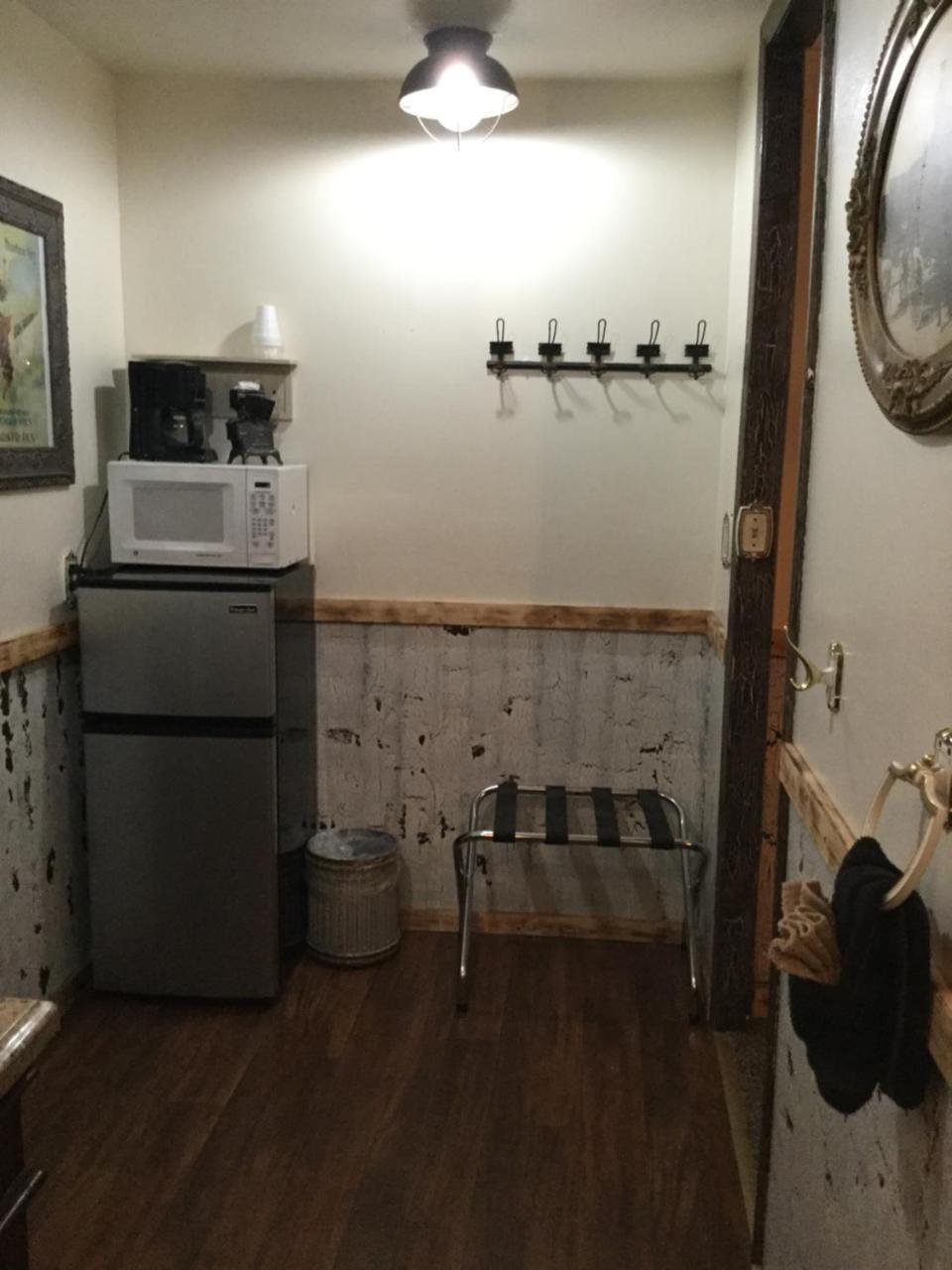 Black Bear Motel Davenport Extérieur photo
