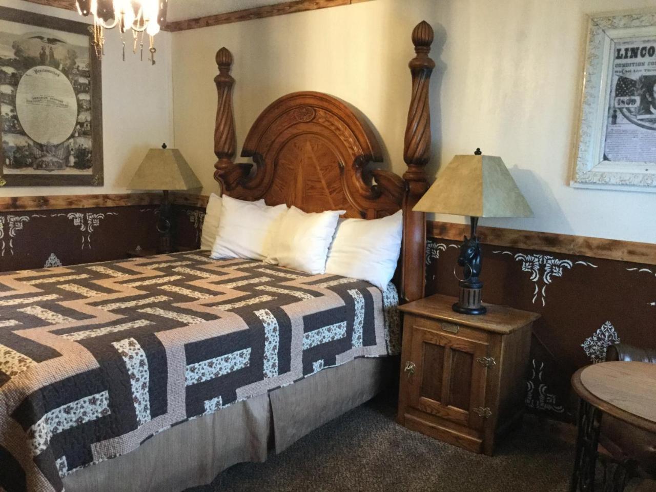 Black Bear Motel Davenport Extérieur photo