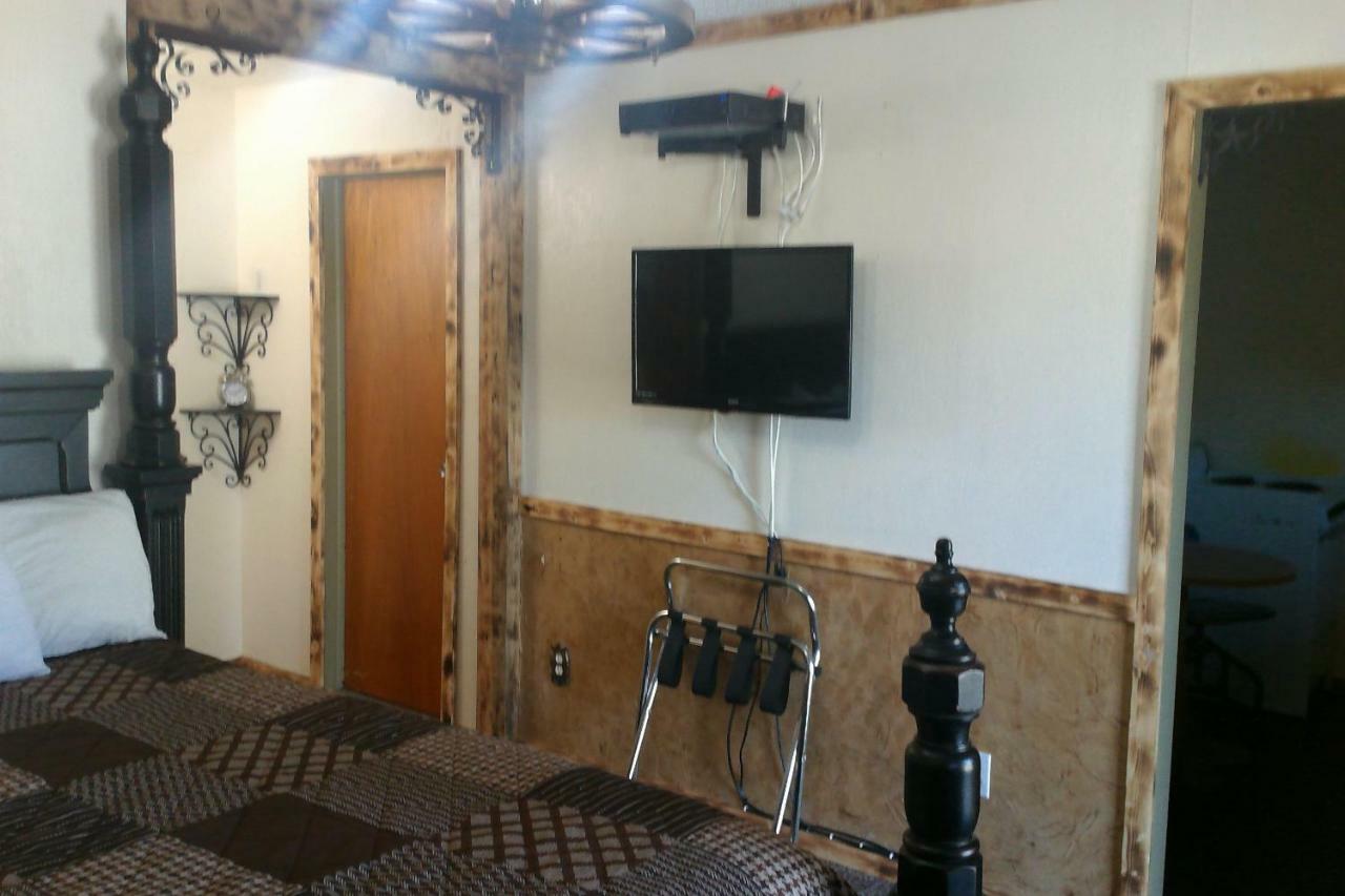 Black Bear Motel Davenport Extérieur photo