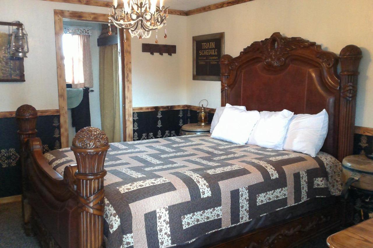Black Bear Motel Davenport Extérieur photo